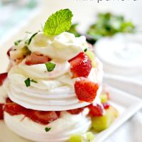 lazy baker's mini pavlova's. Easy to make with ready-made meringue cookies.