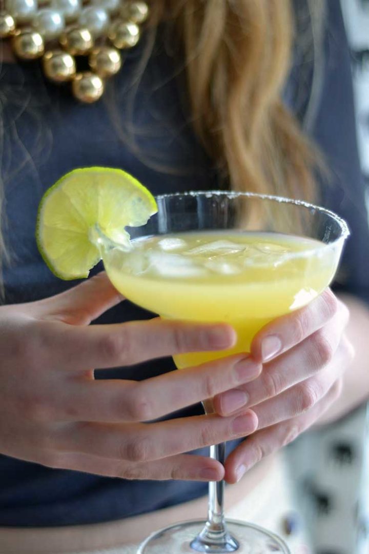 Easy skinny margarita recipe a classic cocktail recipe from NellieBellie