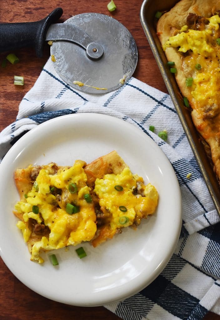 Sausage Gravy Breakfast Pizza Recipe