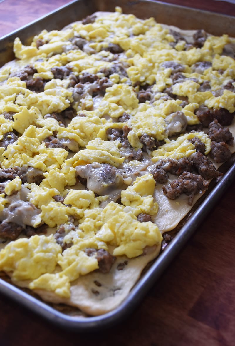 Crescent Roll Breakfast Pizza Fast Easy Family Favorite