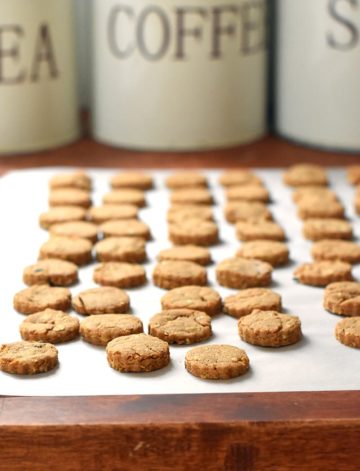 Homemade Dog Treats Recipe (with calming ingredients)