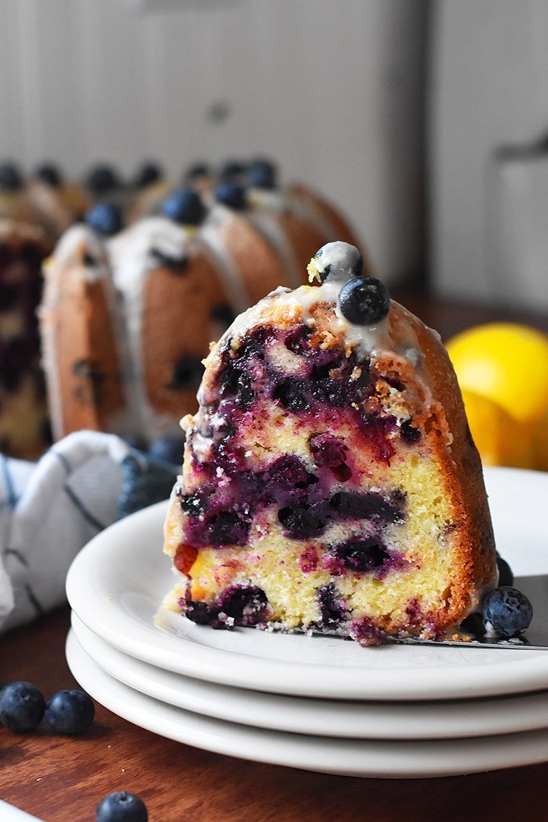 Easy Blueberry Breakfast Cake - i am baker