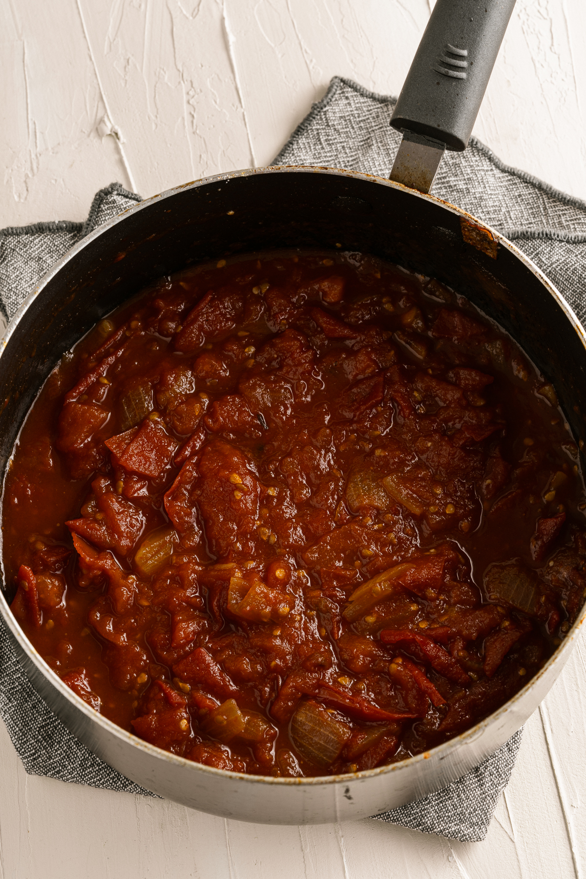 cooked tomatoes for homemade ketchup