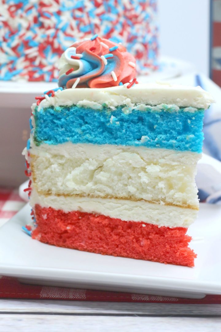 easy and fun layered Fourth of July Cake (great to make with kids!)