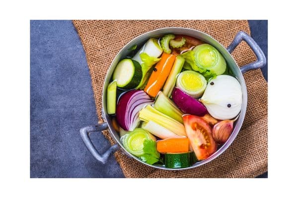 use kitchen scraps to make veggie broth