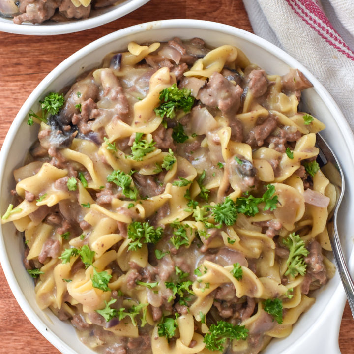 Quick and Easy Ground Beef Stroganoff Recipe (ready in 30 minutes -for ...