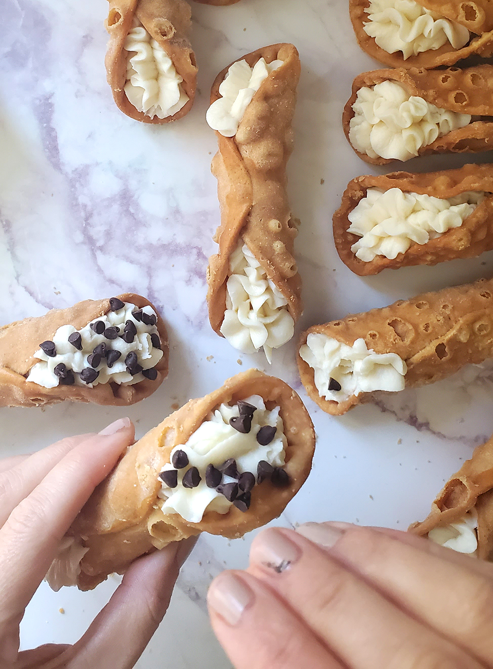 Best Cannoli Cream Recipe Easy to Make! ⋆ NellieBellie