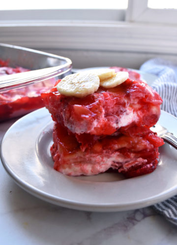 Minnesota Strawberry Pineapple Banana Jello Salad ⋆ NellieBellie