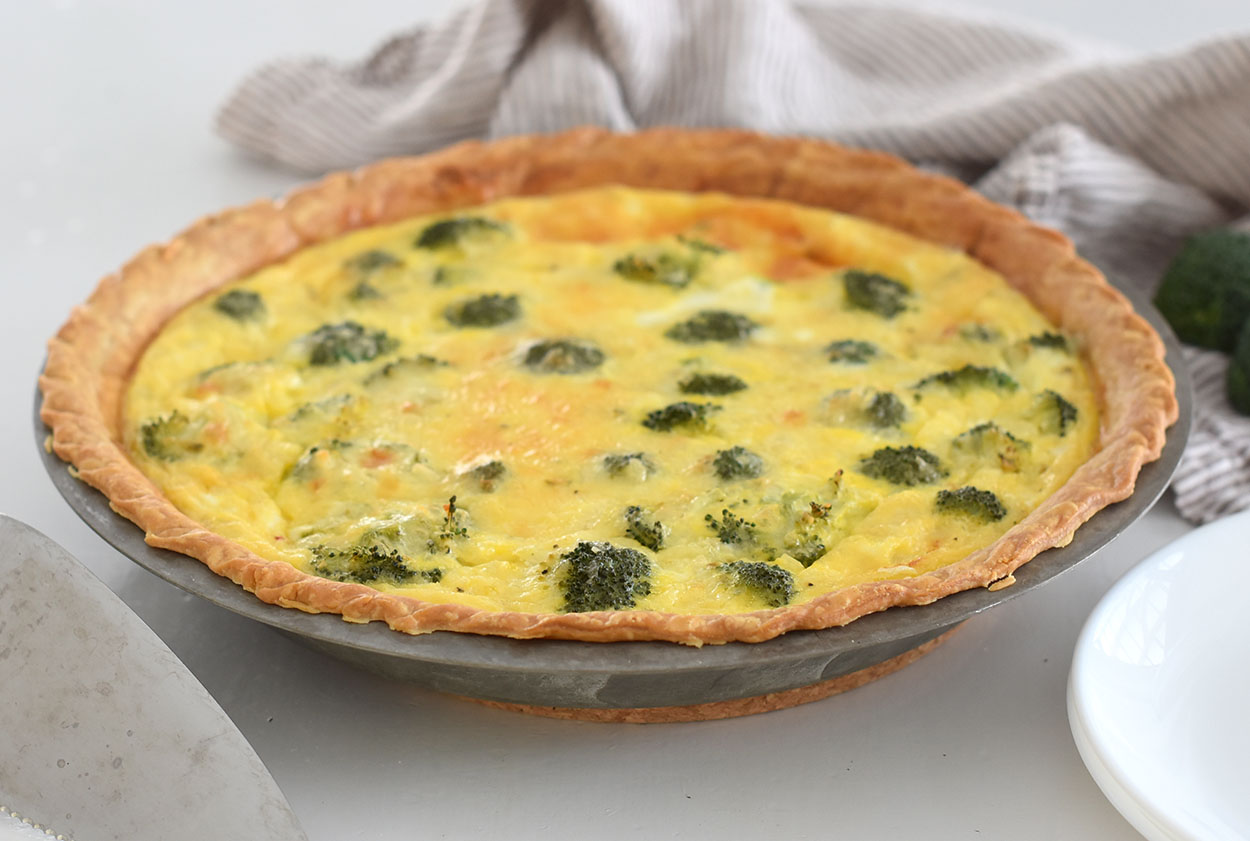 Easy Broccoli and Cheese Quiche ⋆ NellieBellie